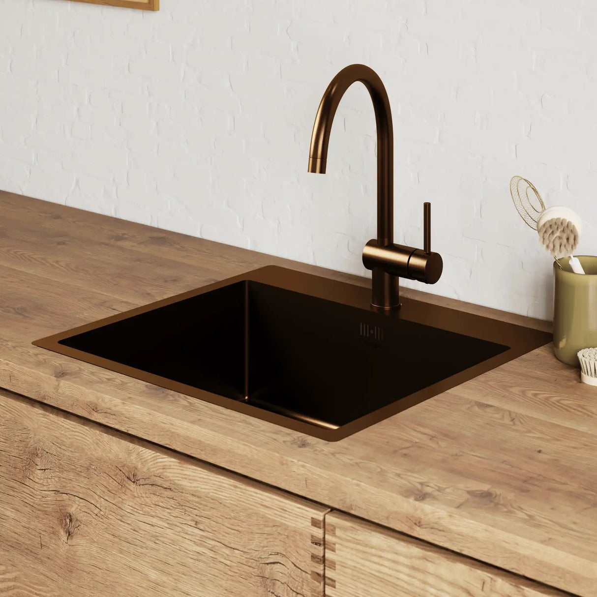 Kubus 540 Soft køkkenvask, Bruneret massiv messing