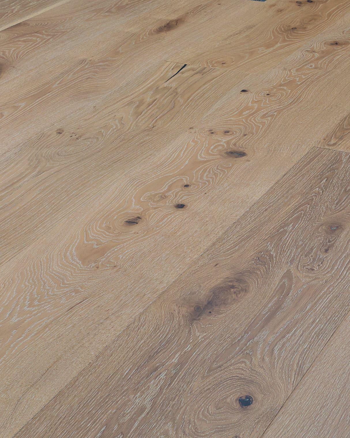 Eg Herregårdsplank Rustik/Wood Line, børstet hvid matlak