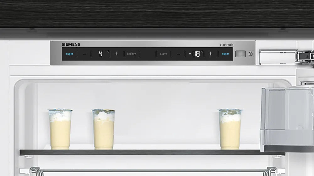 Integrerbart køle-/fryseskab 177.2 x 55.8 cm fladhængsel med dæmpet lukning (soft close) - Siemens iQ500 - KI87SSDE0