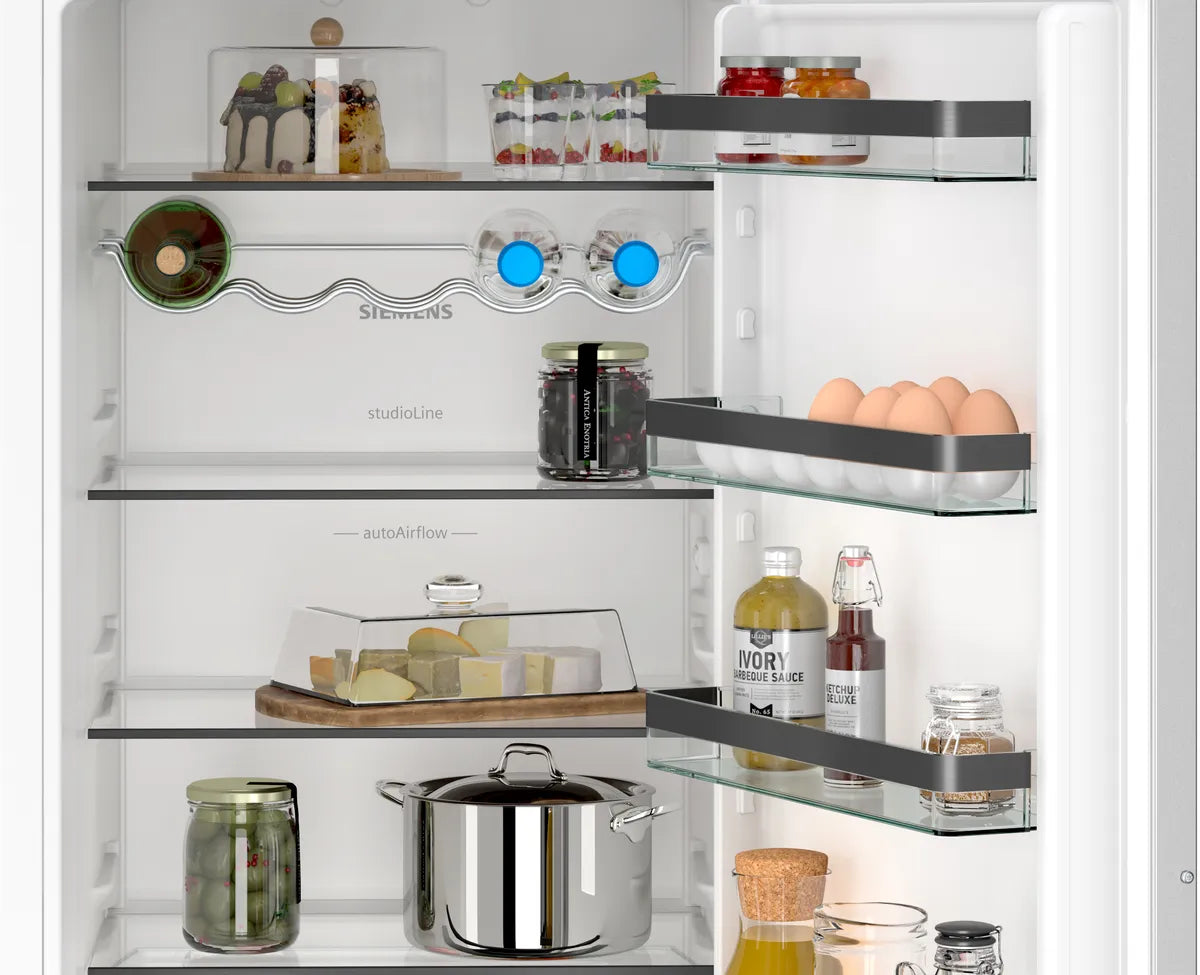 Integrerbart køle-/fryseskab 193.5 x 55.8 cm fladhængsel - Siemens iQ300 - KI96NSFD0