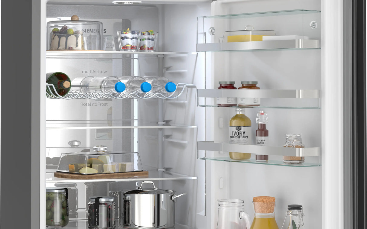 Siemens iQ700 Køle-/fryseskab 203 x 60 cm Matsort, Total noFrost - KG39NSBBF