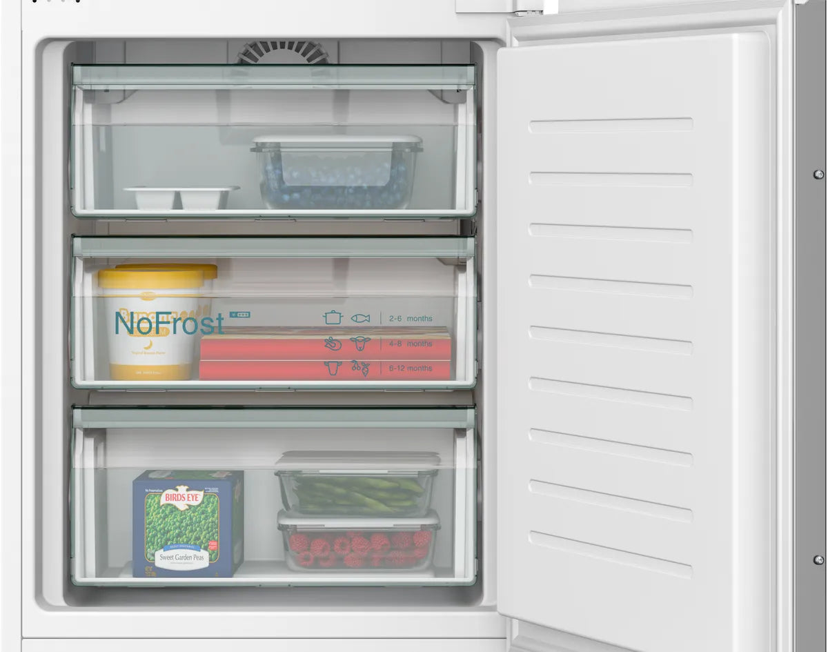 Integrerbart køle-/fryseskab 193.5 x 54.1 cm glidende hængsel - Siemens iQ100 - KI96N5SE0