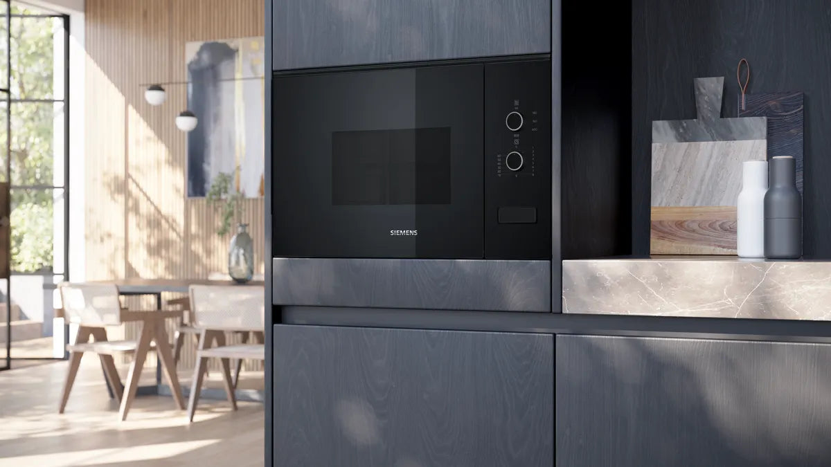 iQ300 Mikroovn til indbygning Sort - BF520LMA1