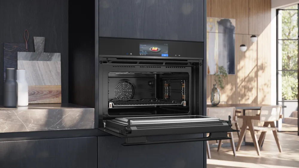 Kompakt Ovn m/mikro 45l m/disp - Siemens iQ700 - CM978GNB1 - 60x45 cm sort