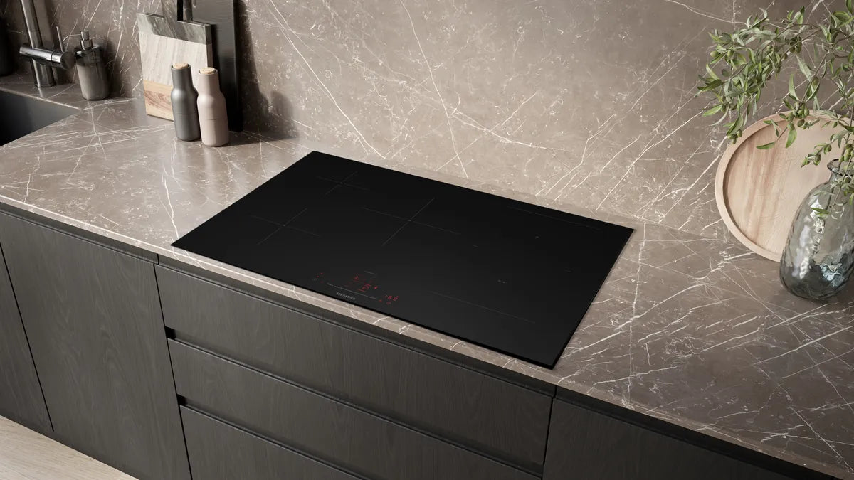Induktionskogeplade 80 cm Matsort - Overflademontering med ramme - Siemens iQ500 - ED87BHWC1E