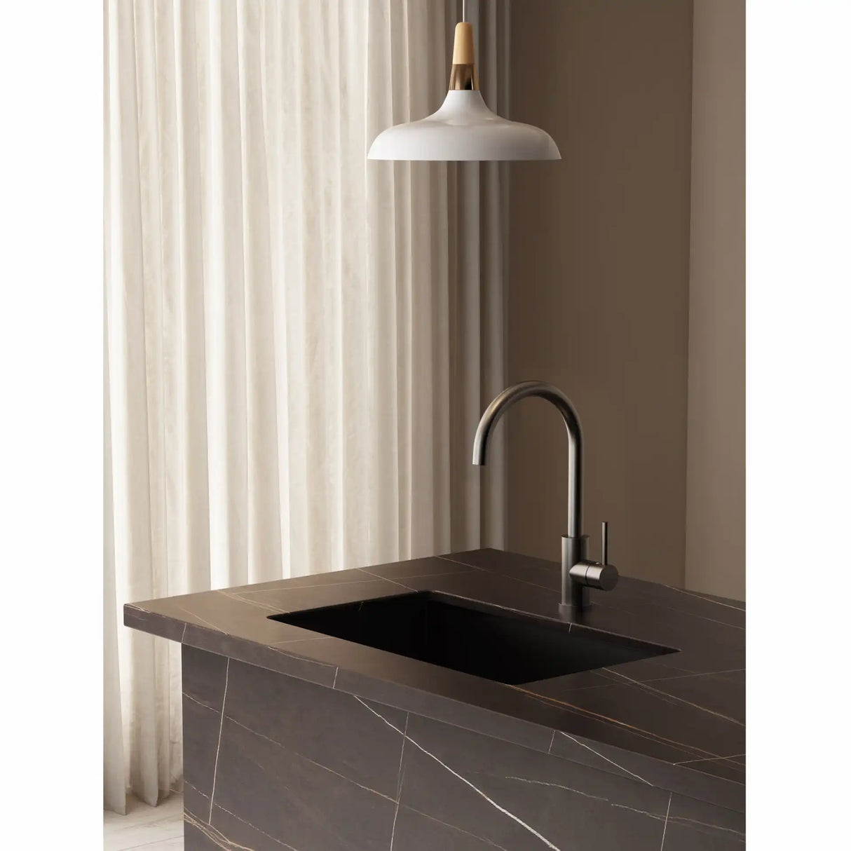 KUBUS 140 RS ROUND KØKKENARMATUR, PVD GUNMETAL