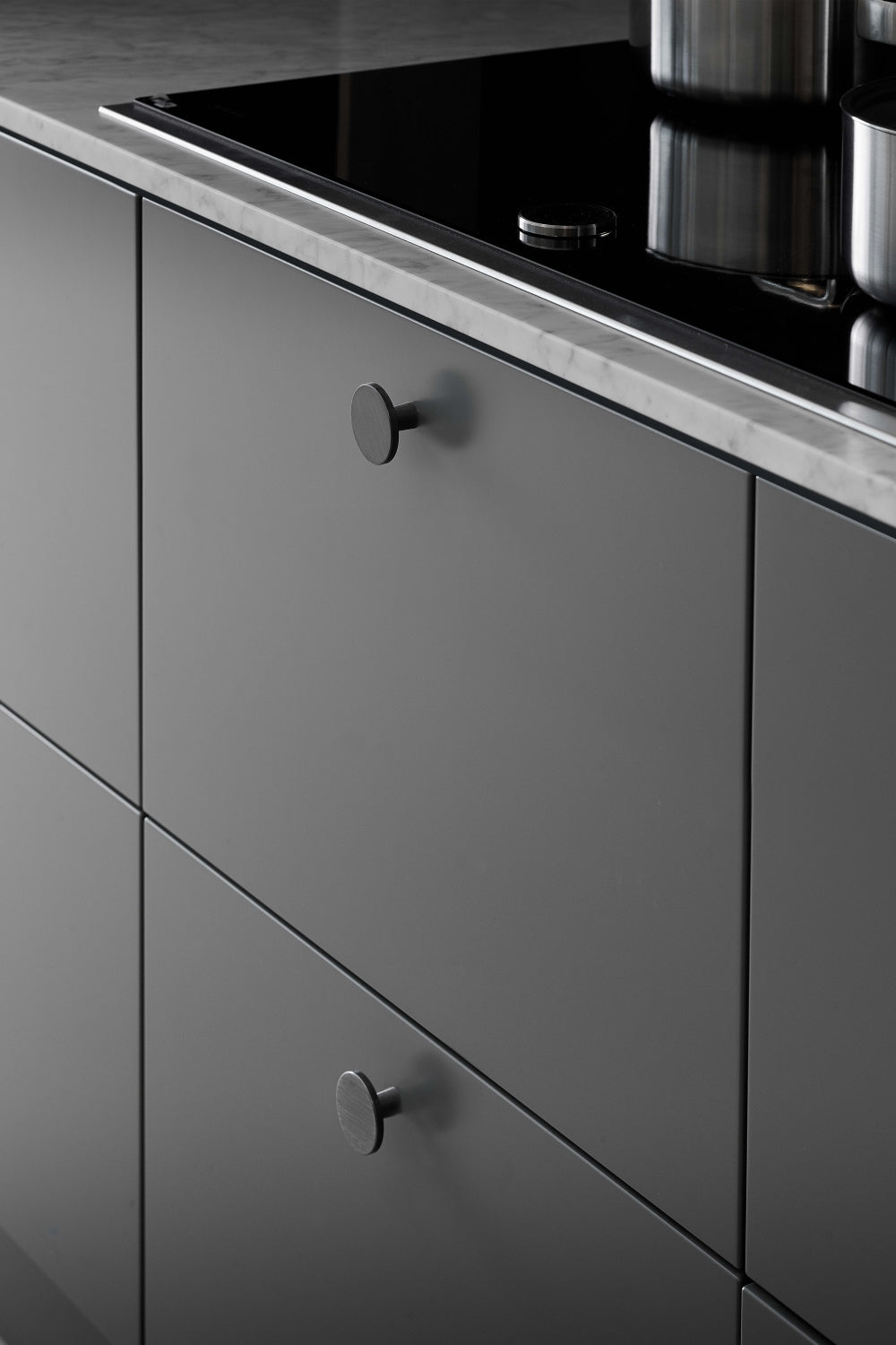 Furnipart Plato greb Børstet antracit Ø42mm