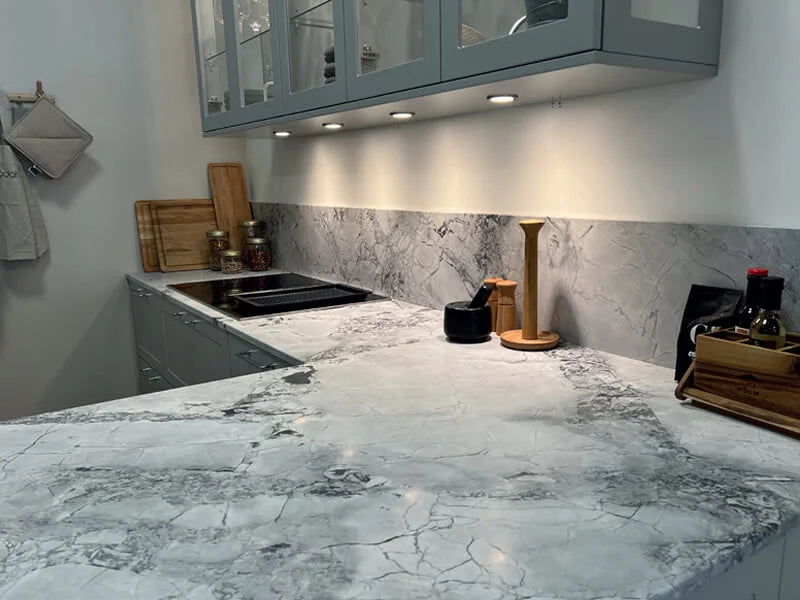 Dolomiti Super White Poleret Specialsten bordplade på mål