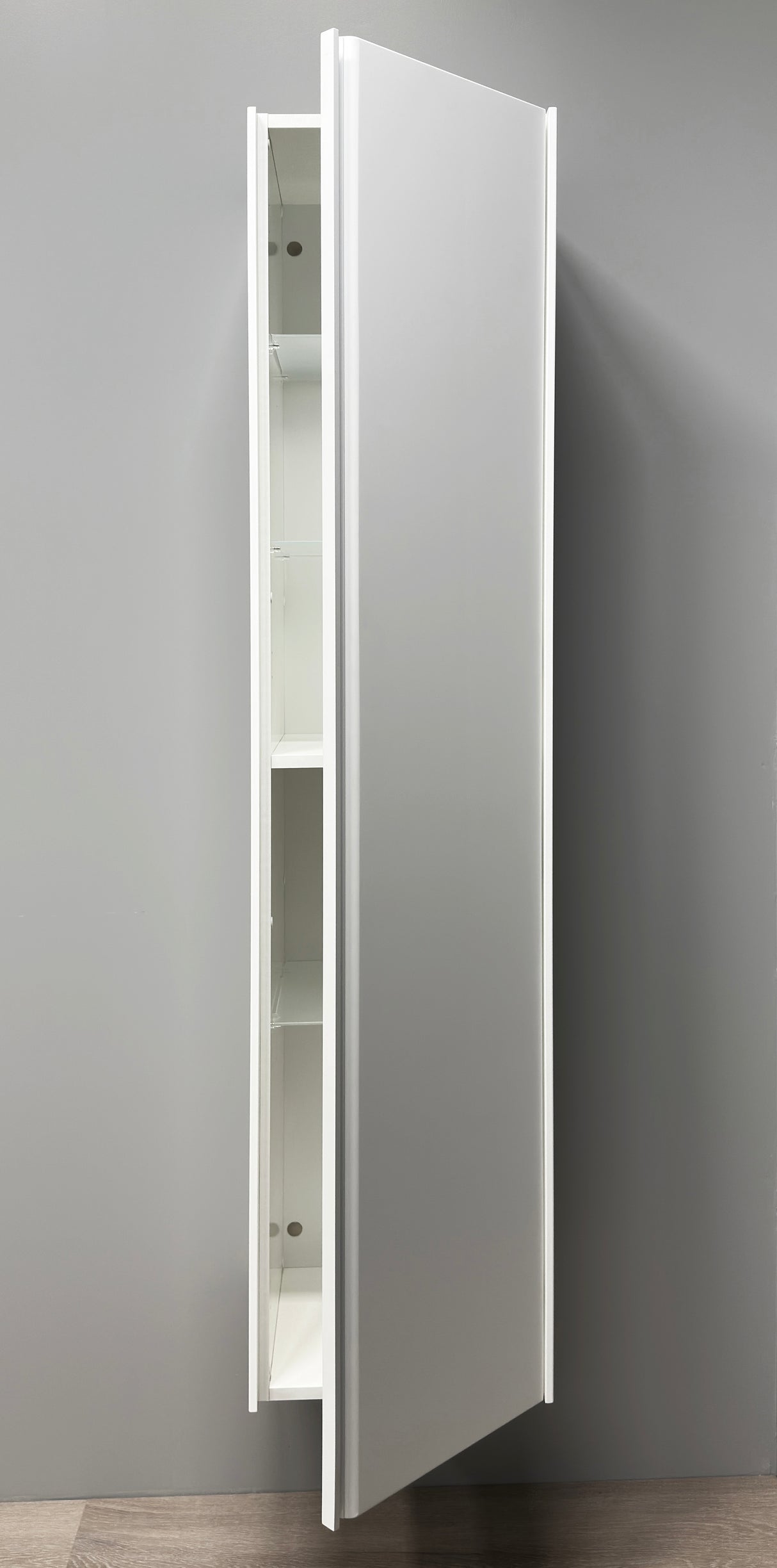 Badeværelseshøjskab med vendbarlåge – Mat Hvid (Nordskab3)