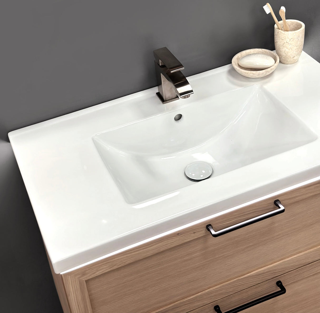 Nordskab vaskeskab 60 cm – Natur Eg finér