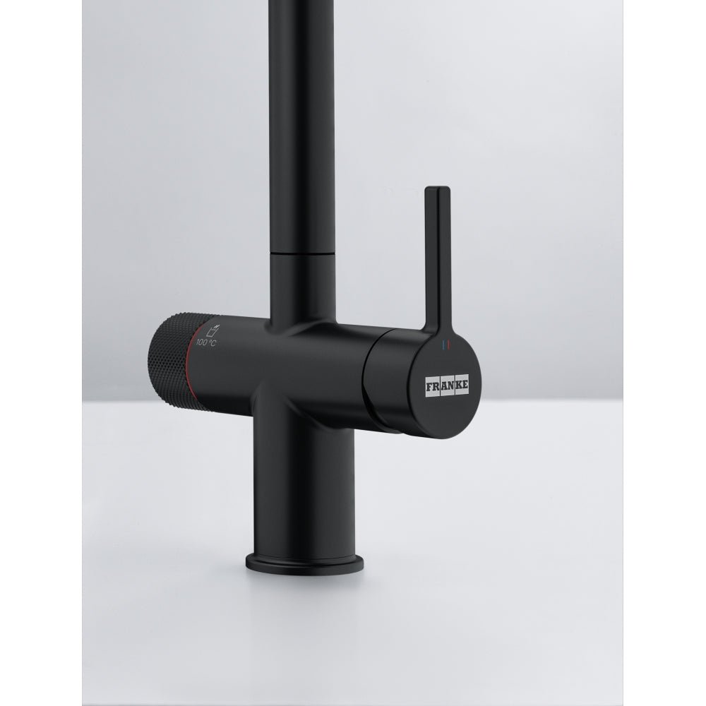 Set Maris Water Hub Boiling Mech J-MB 4L - Matt Black armatur med kogende vand