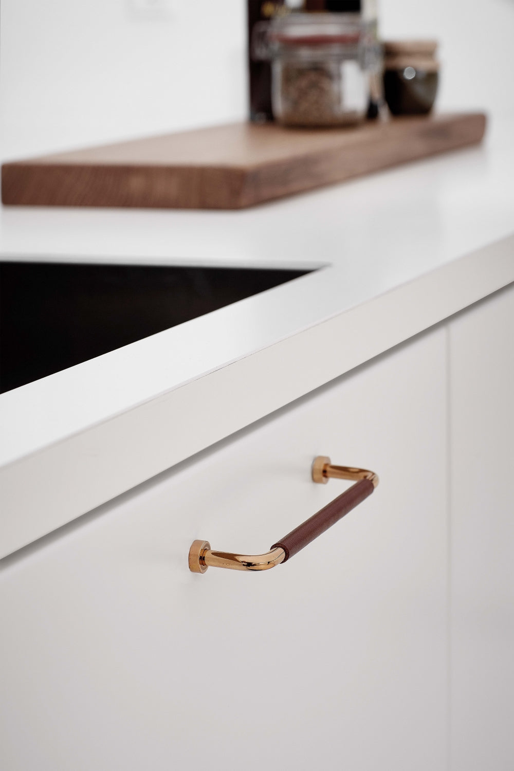 Furnipart Lounge Greb Læder Mørke brun/poleret messing lakeret 160