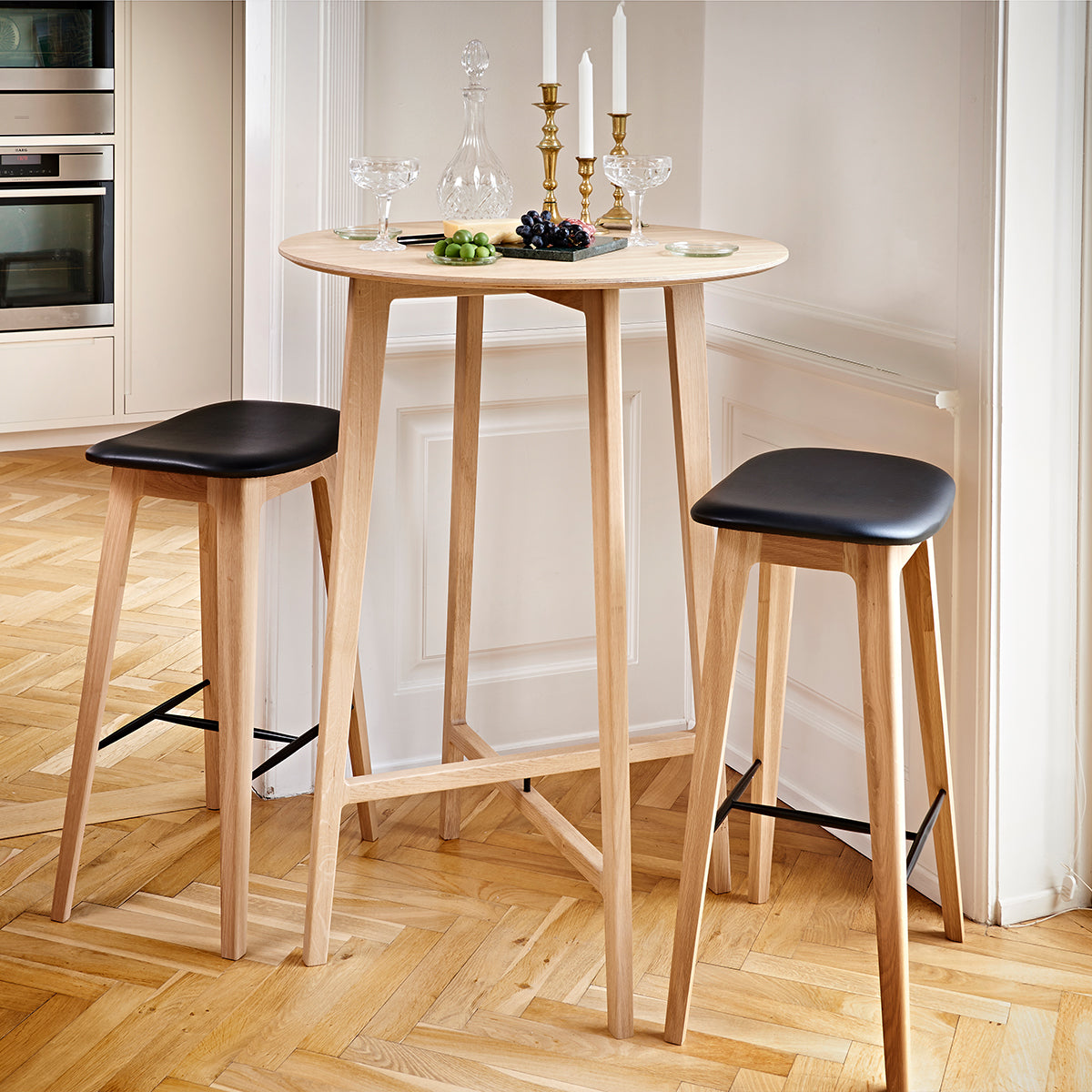 Nordic Bar Stool - Oak - Terra Black - 73 cm