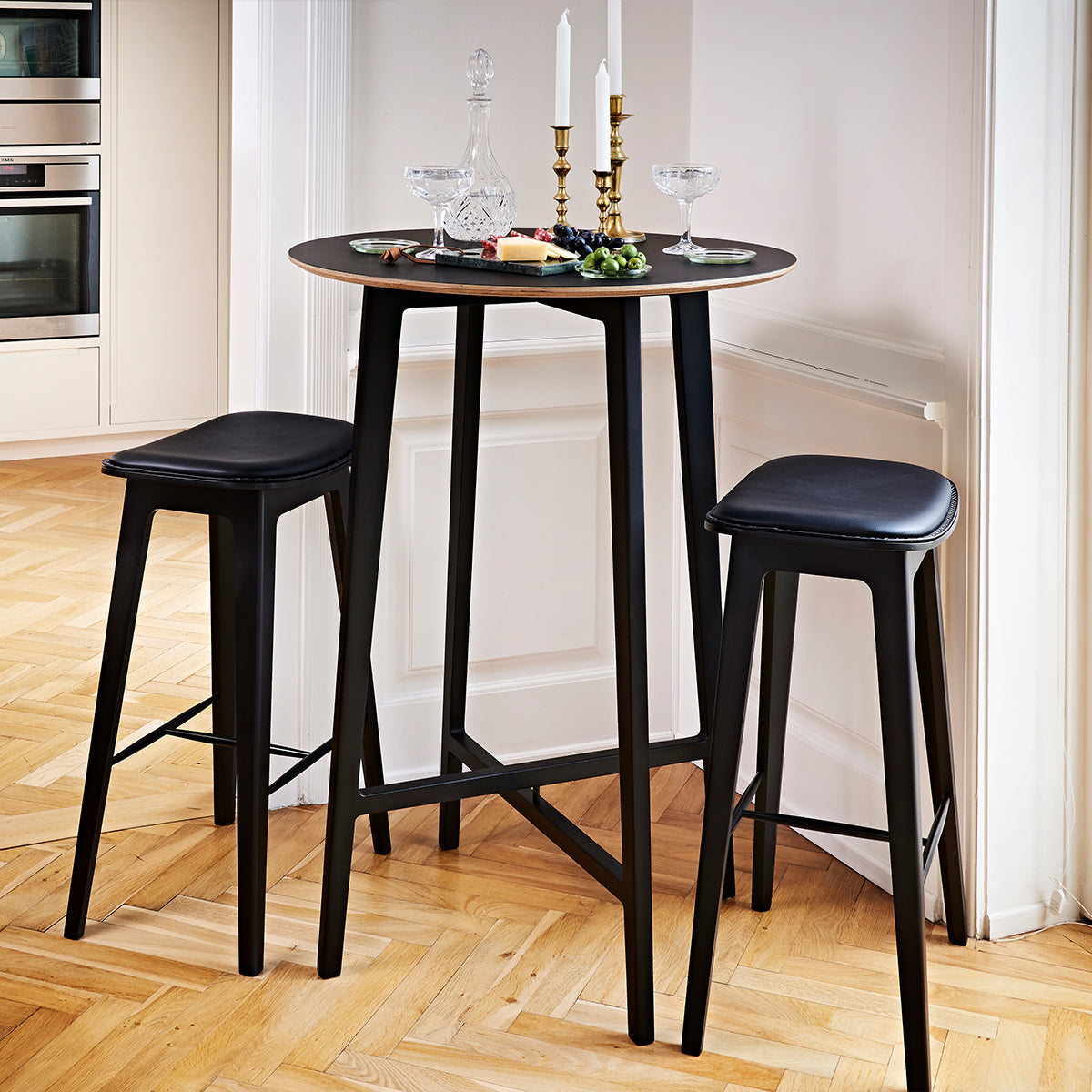 Nordic Bar Stool - Black Stained Oak with stitches - Terra Black - 73 cm