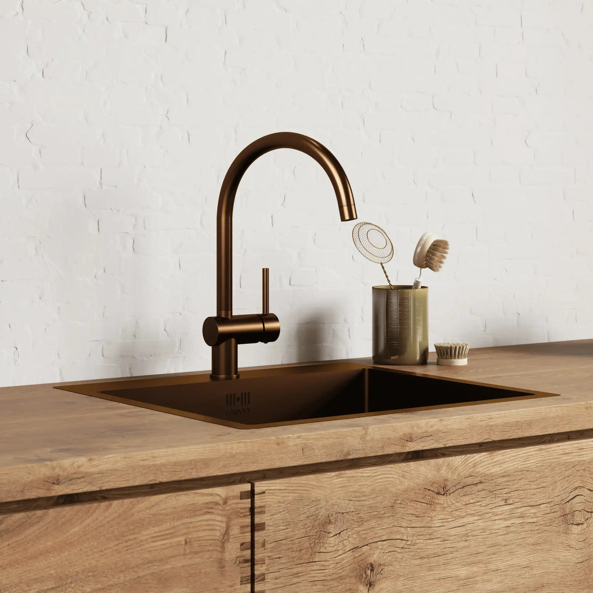 Kubus 540 Soft køkkenvask, Bruneret massiv messing