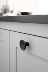 Fleur knop greb i mat sort