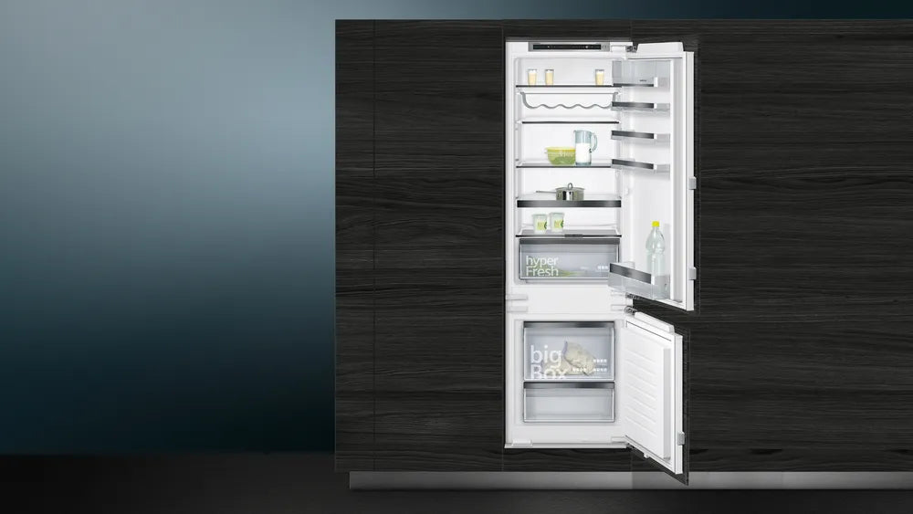 Integrerbart køle-/fryseskab 177.2 x 55.8 cm fladhængsel med dæmpet lukning (soft close) - Siemens iQ500 - KI87SSDE0