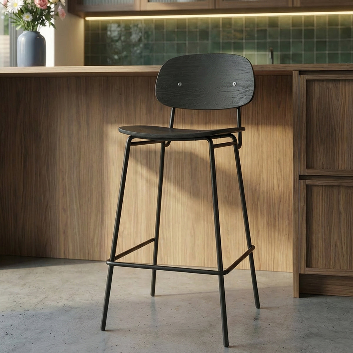 Frame Bar Stool - With backrest and Black Stained Oak - 68 cm.