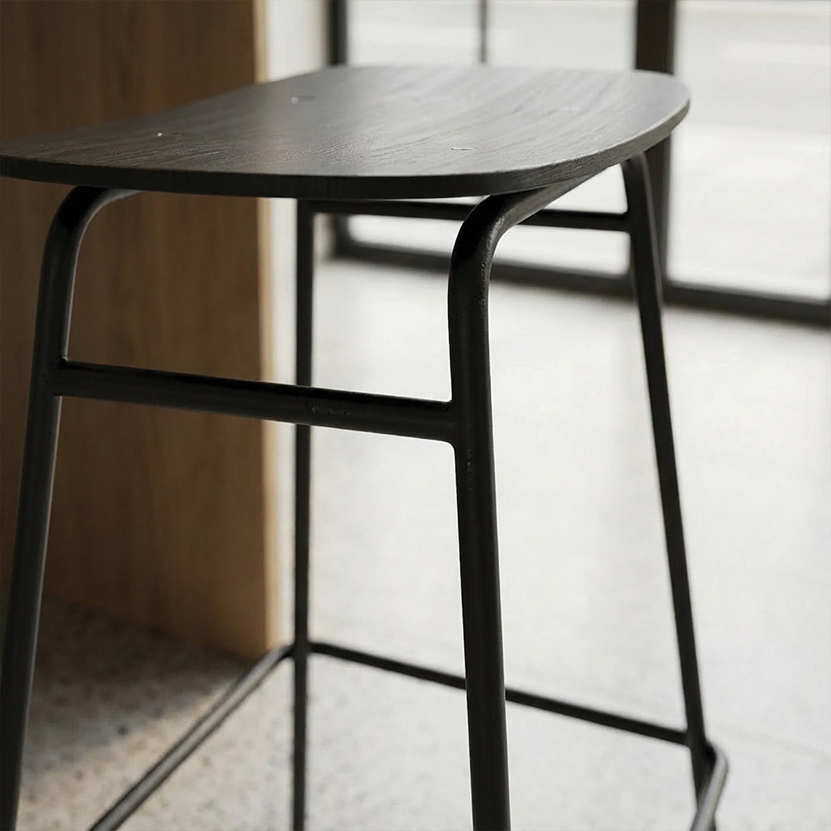 Frame Bar Stool - Black Stained Oak - 73 cm.