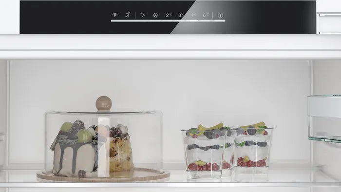 iQ500 Køleskab til underbygning 82 x 59.8 cm fladhængsel med dæmpet lukning (soft close) - KU21RADE0