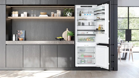 Integrerbart køle-/fryseskab 193.5 x 70.8 cm fladhængsel med dæmpet lukning (soft close) - Siemens iQ500 - KB96NSDD0