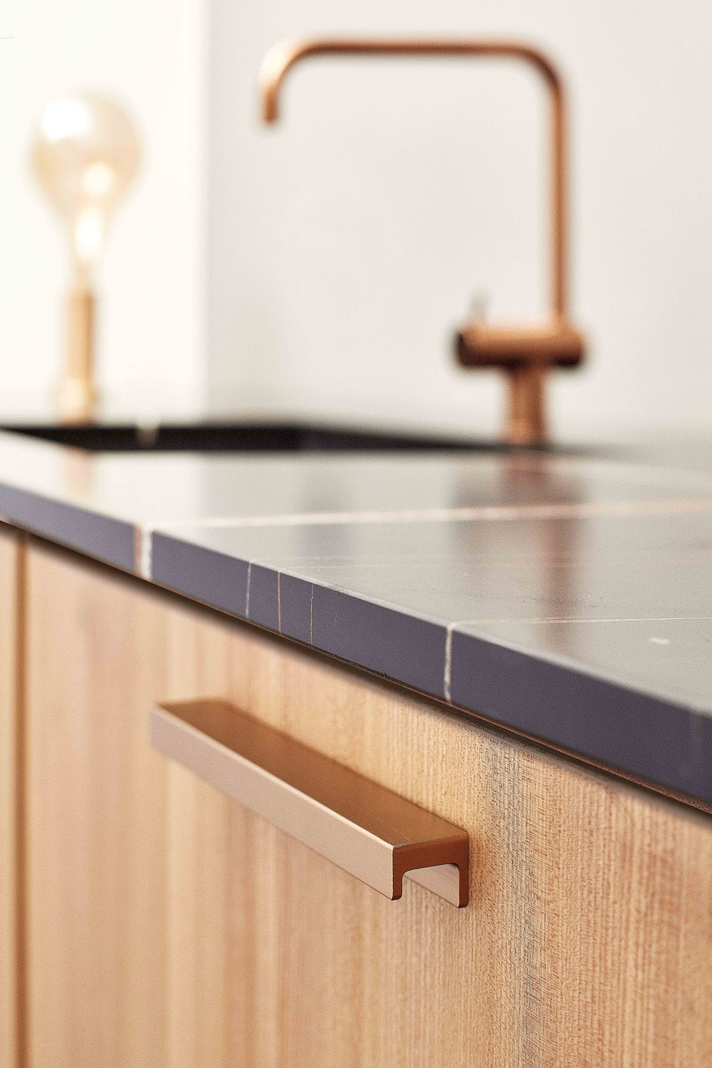 Furnipart Station Handle Børstet messing 160mm