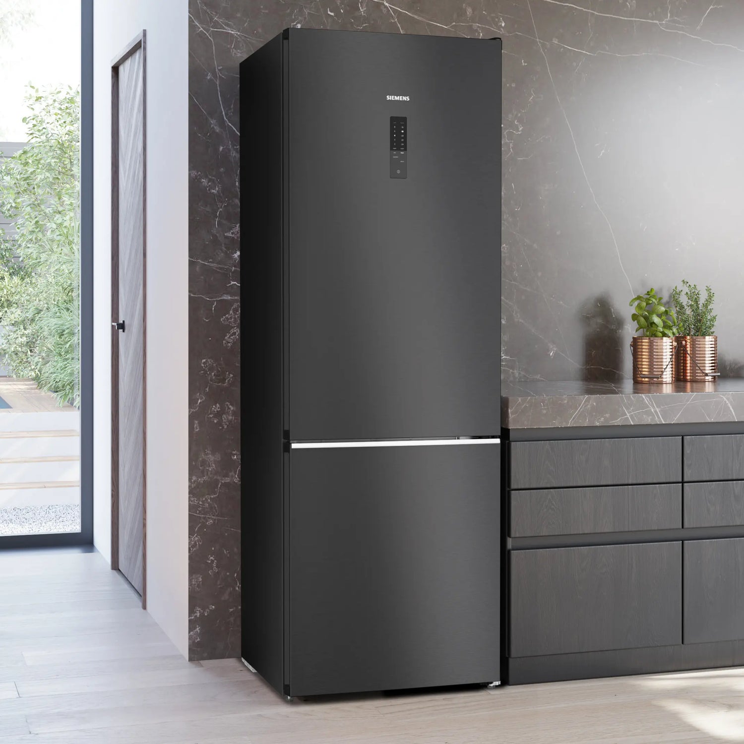 Siemens iQ500 Køle-/fryseskab 203 x 70 cm blackSteel - KG49NAXCG