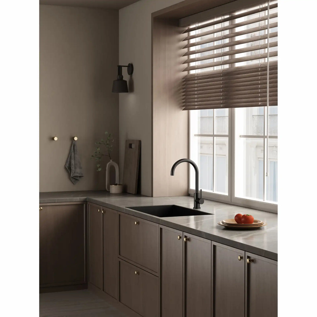 KUBUS 140 RS ROUND KØKKENARMATUR, PVD MATSORT