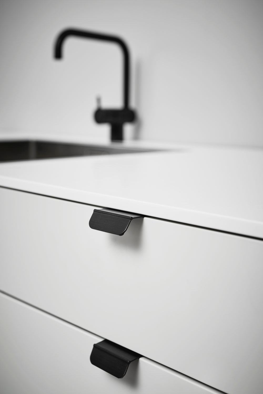 Furnipart - Accent - greb i aluminium, Børstet mat sort