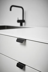 Furnipart - Accent - greb i aluminium, Børstet mat sort