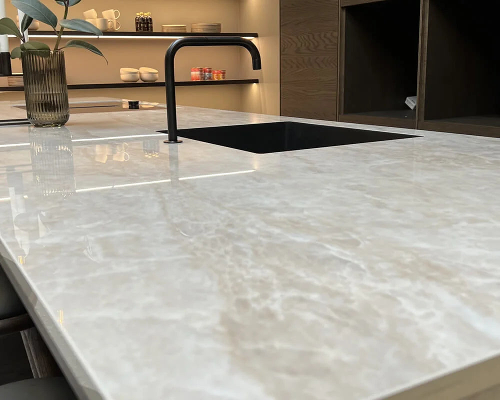Arga (X-gloss) Dekton bordplade på mål