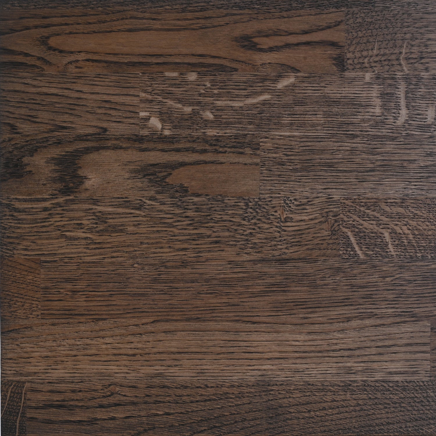 Eg sort oliering bordplade på mål