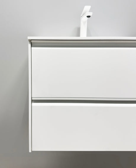 Nordskab badsæt i Mat hvid - bredde 80 cm med Solid Surface badborplade