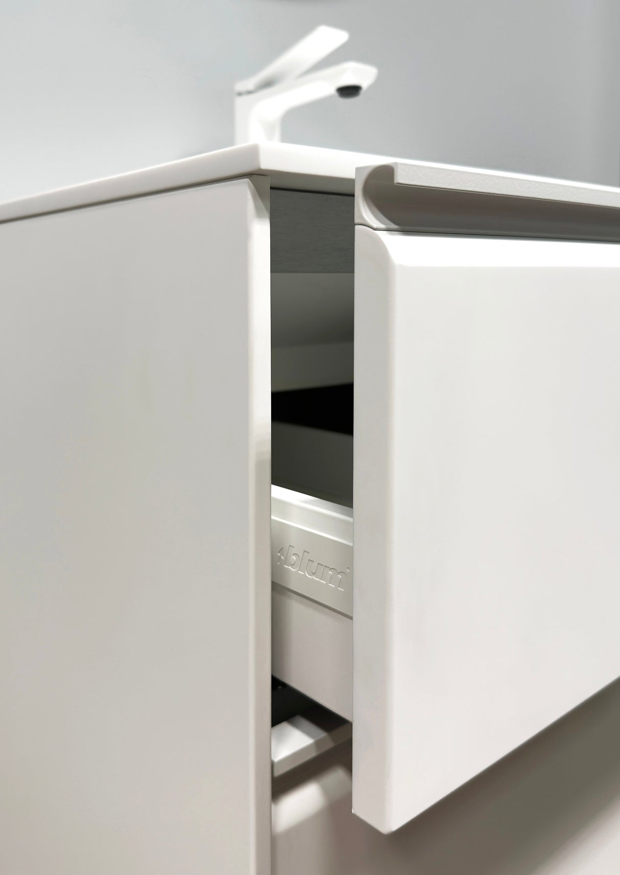 Nordskab Vaskeskab med 2 skuffer – 60 cm, Mat Hvid