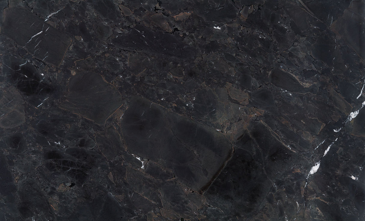 Infinity Quartzite bordplade på mål med patineret overflade