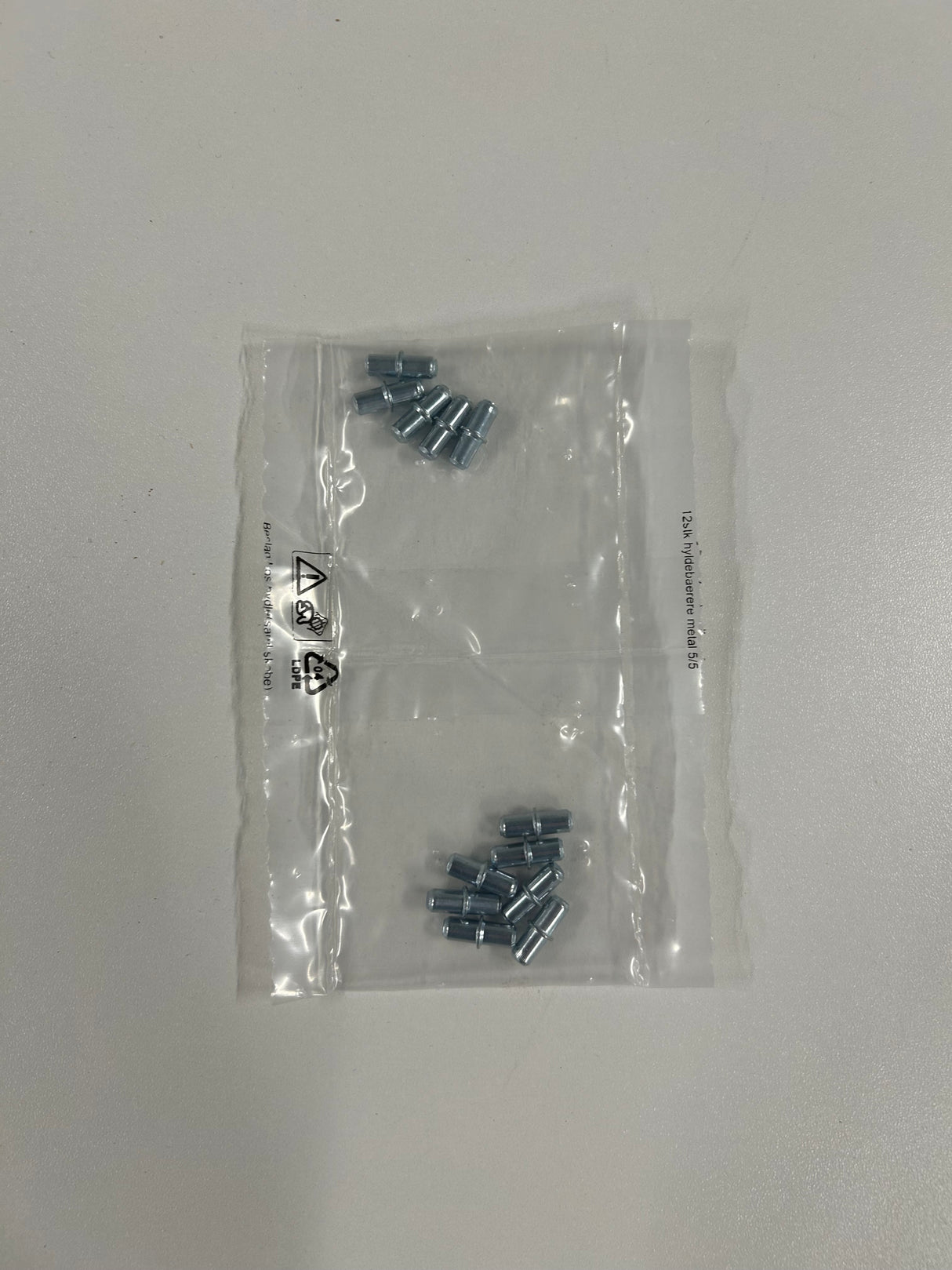 Multi-Living Hyldebærere til 3 hylder - 12 stk.