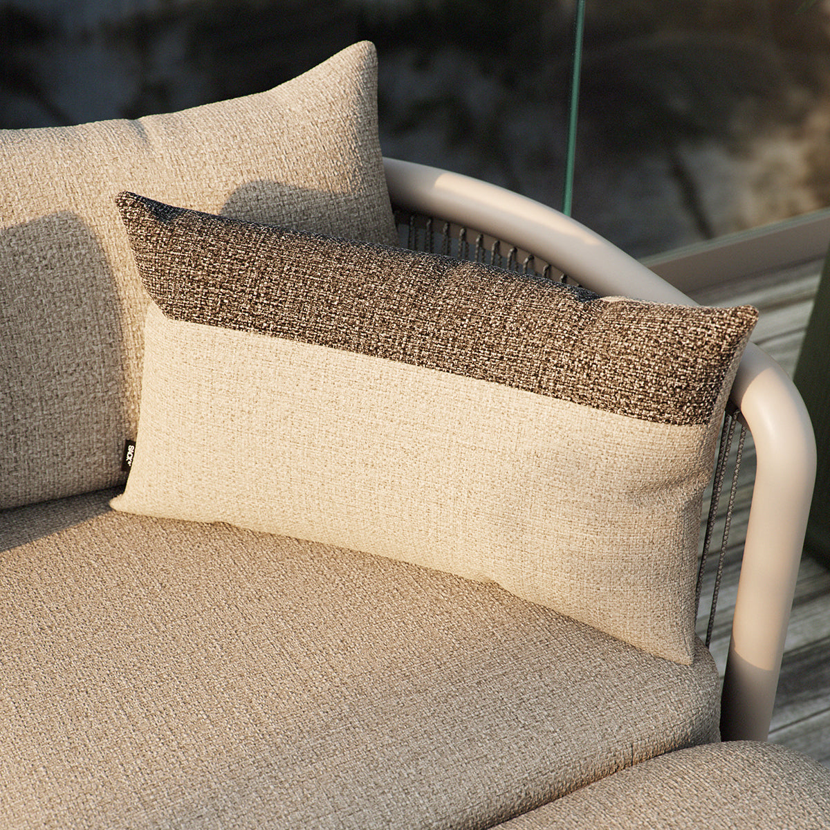 Tide Cushion Sand/Noir
