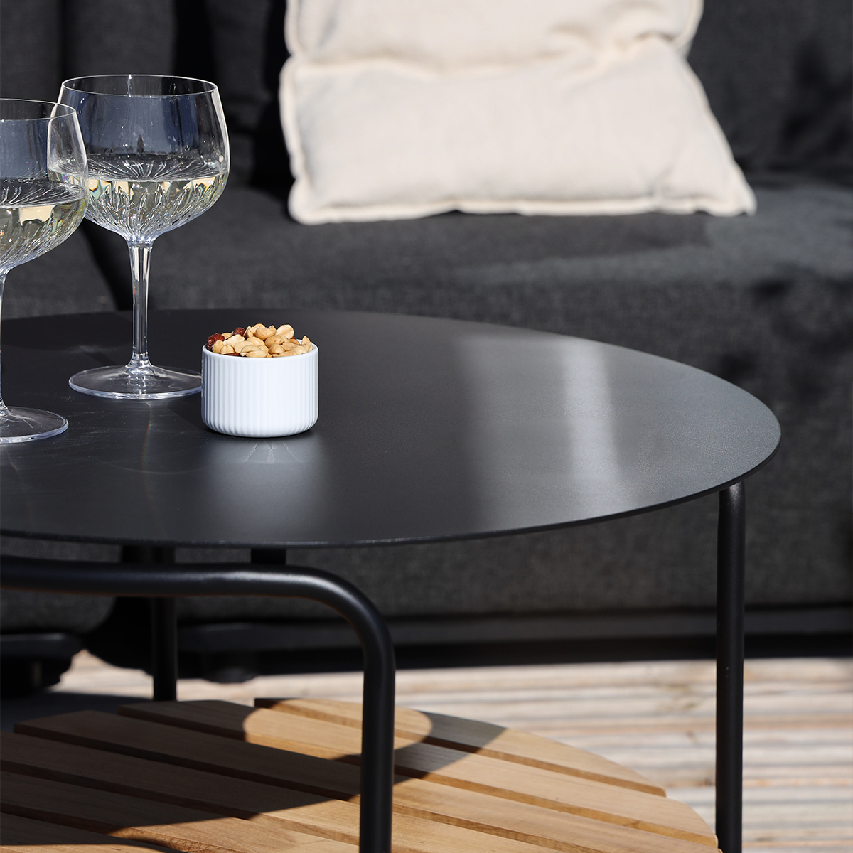 Patio Coffee Table - Ø70