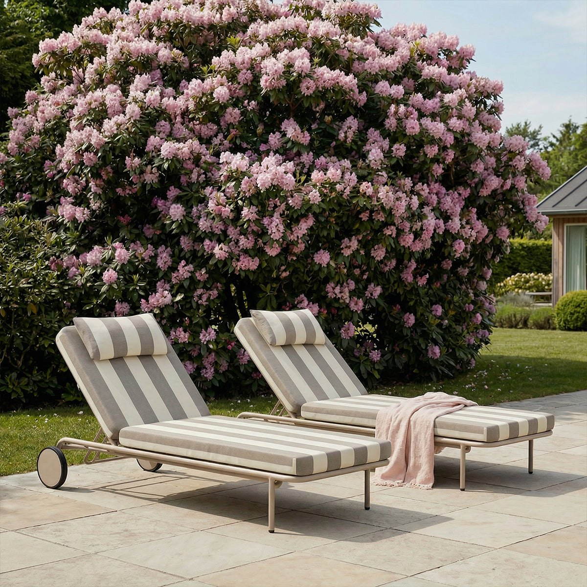 Mollis Sunbed - Renesse Taupe