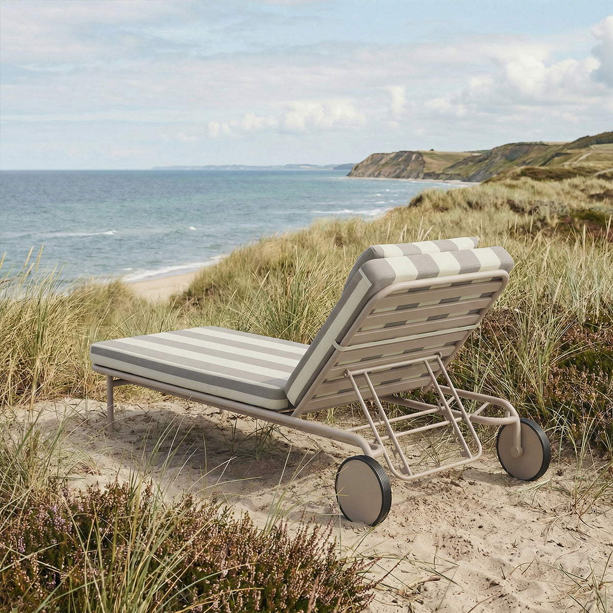 Mollis Sunbed - Renesse Taupe